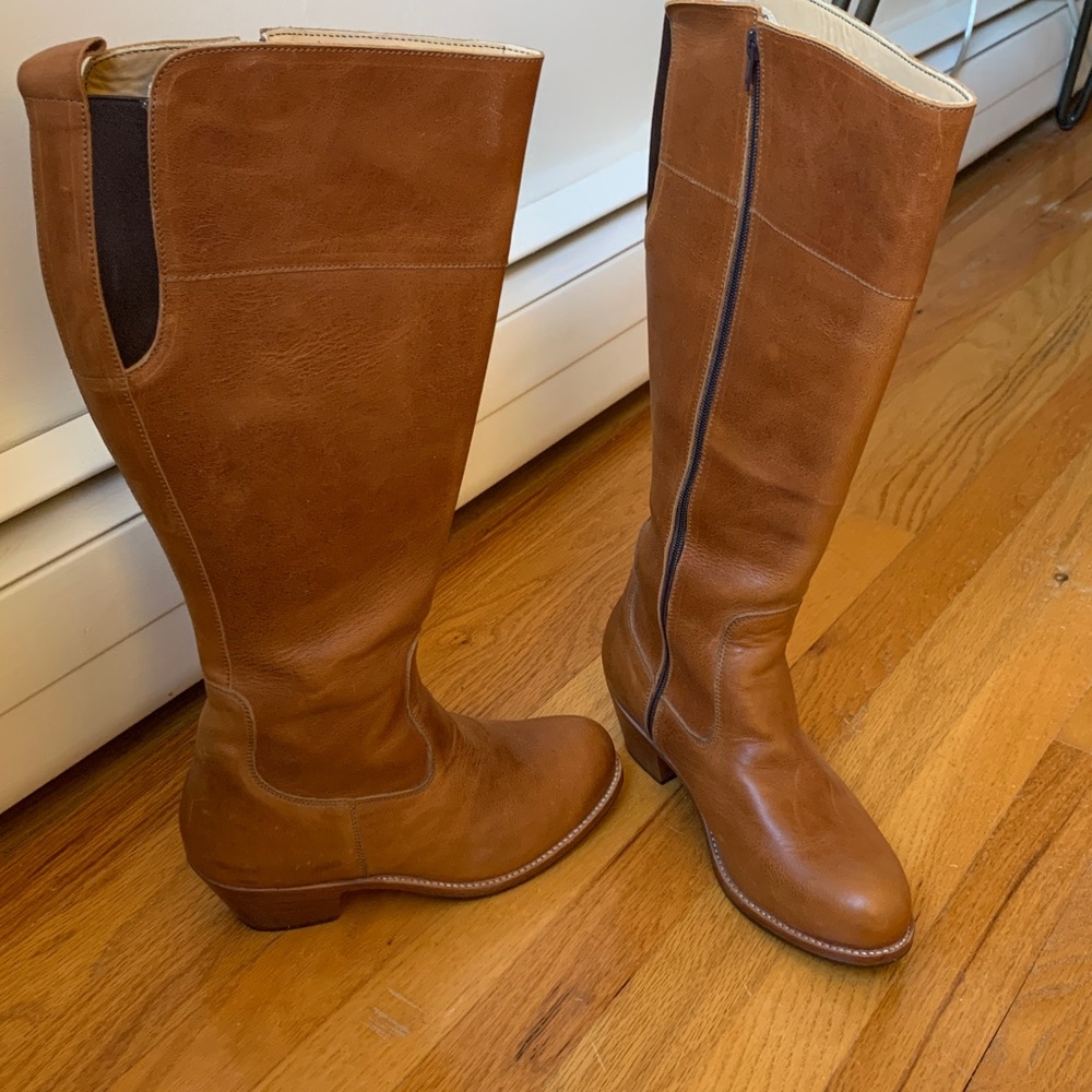 Classic Tall Riding Boots in Tan Leather
